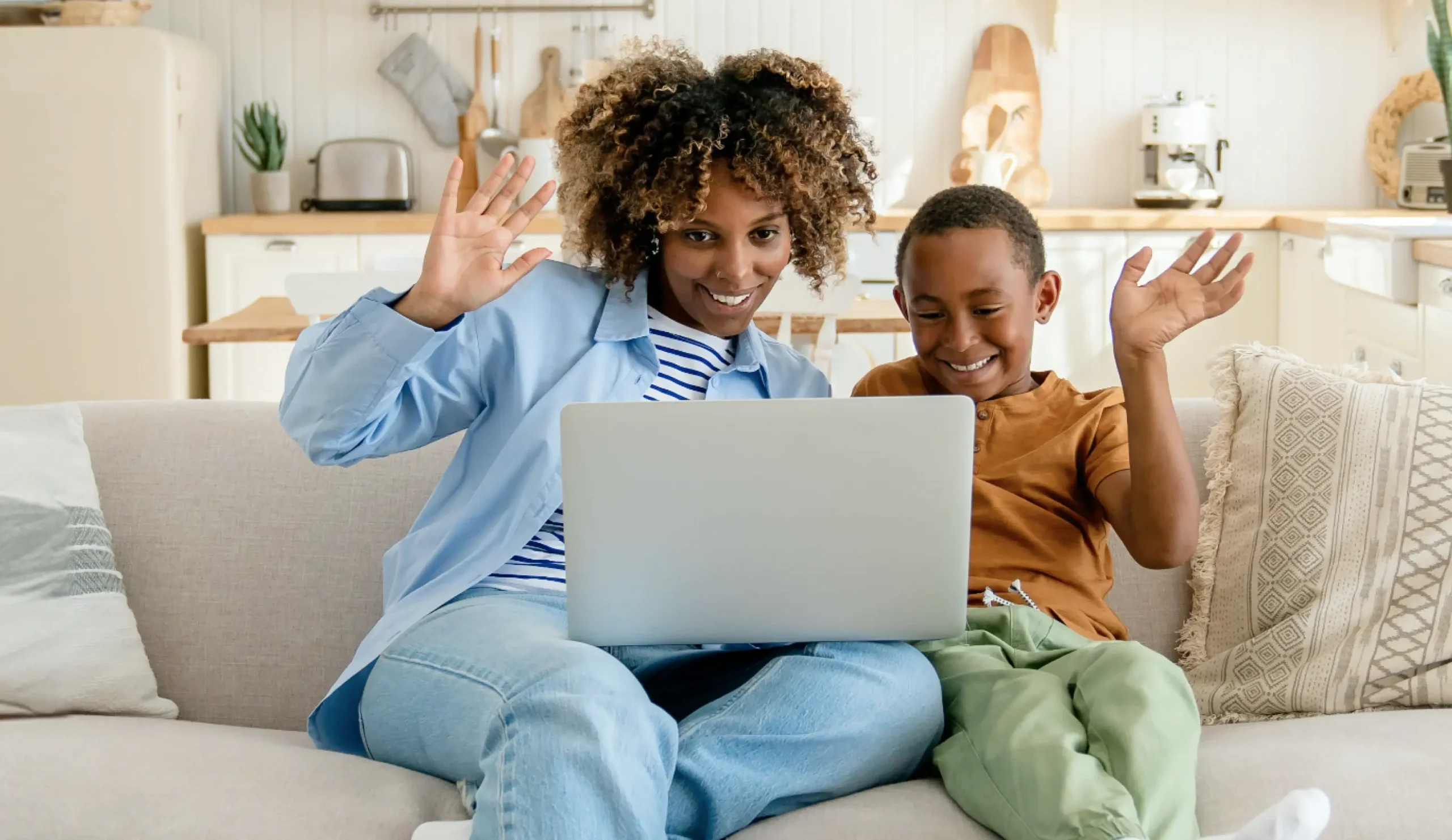 Découvrez une large gamme de smartphones et modem 4G disponibles dans nos agences